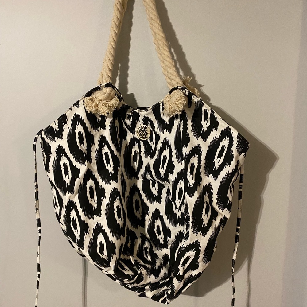 Black and White Ikat Print Beach Bag